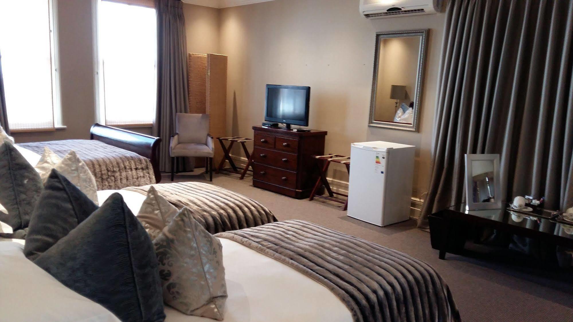 Quarters Hotel Ντούρμπαν Εξωτερικό φωτογραφία