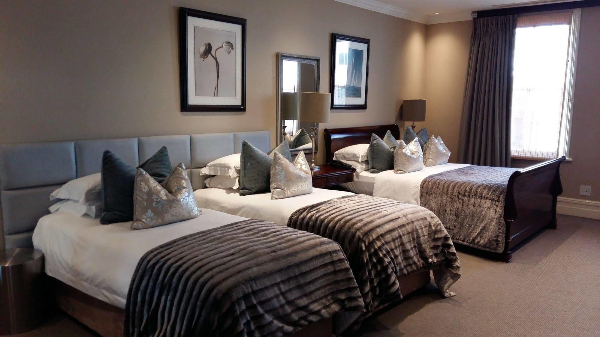 Quarters Hotel Ντούρμπαν Εξωτερικό φωτογραφία