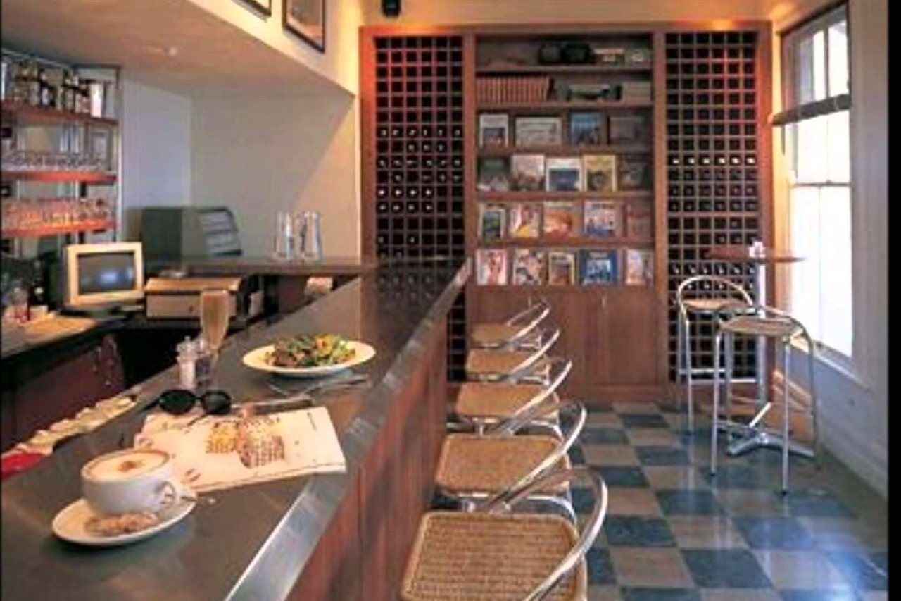 Quarters Hotel Ντούρμπαν Εξωτερικό φωτογραφία